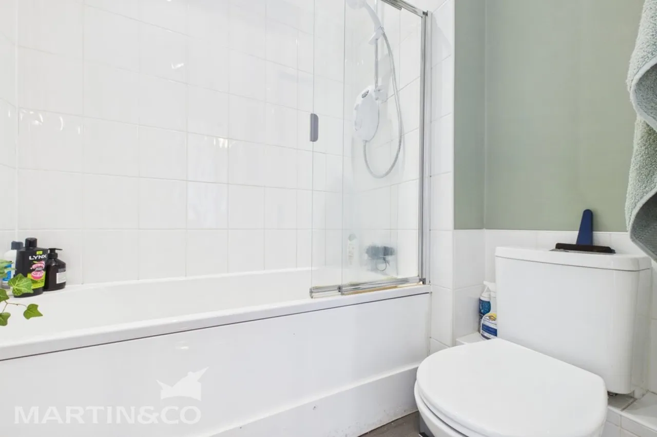 Upper Grosvenor Road, TN1, photo 2