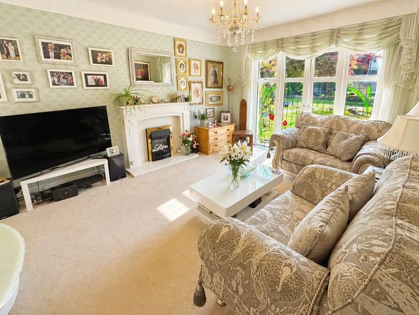 Cross Green, Upton, Cheshire, CH2, photo 9
