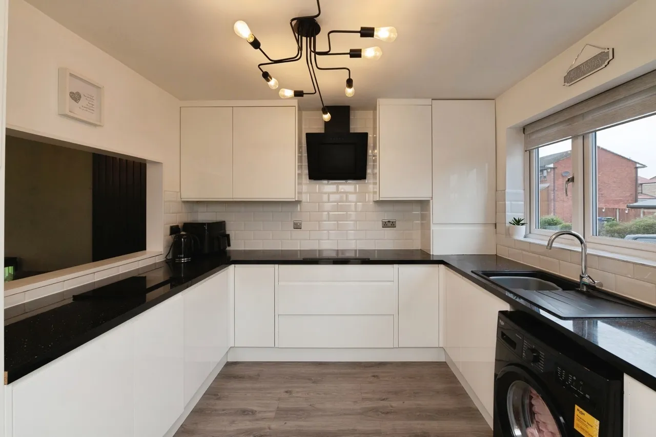 Salix Road, Grays, Essex, RM17, photo 2