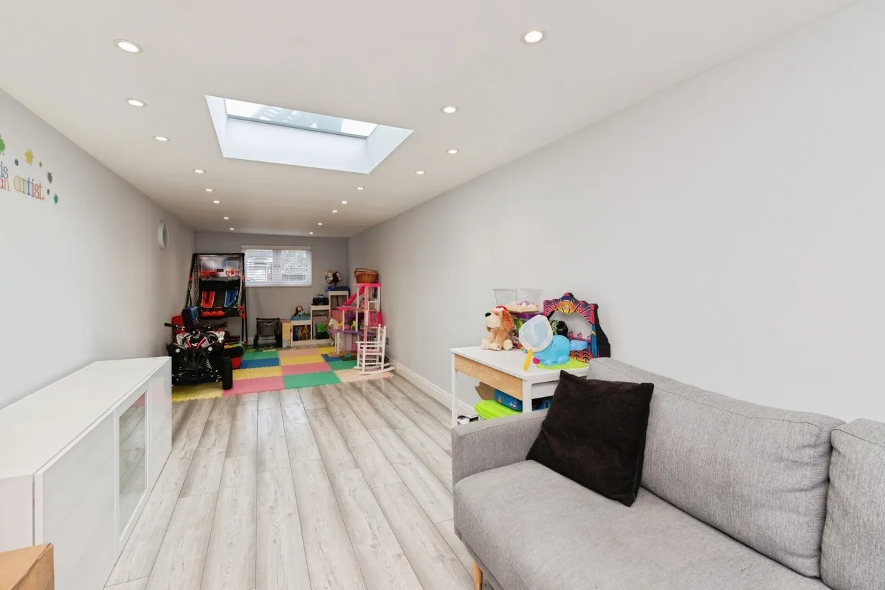 Salix Road, Grays, Essex, RM17, photo 21