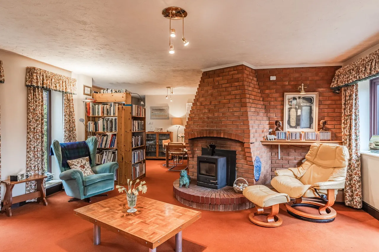 Versatile Coastal Home in Blakeney, photo 2