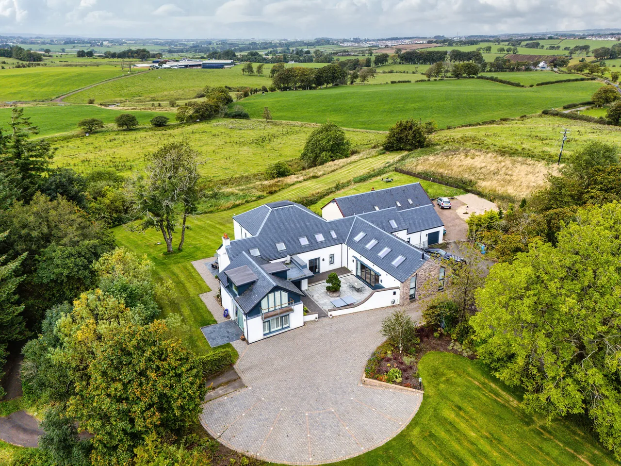 6 bed house for sale — Craigend Farm, East Kilbride