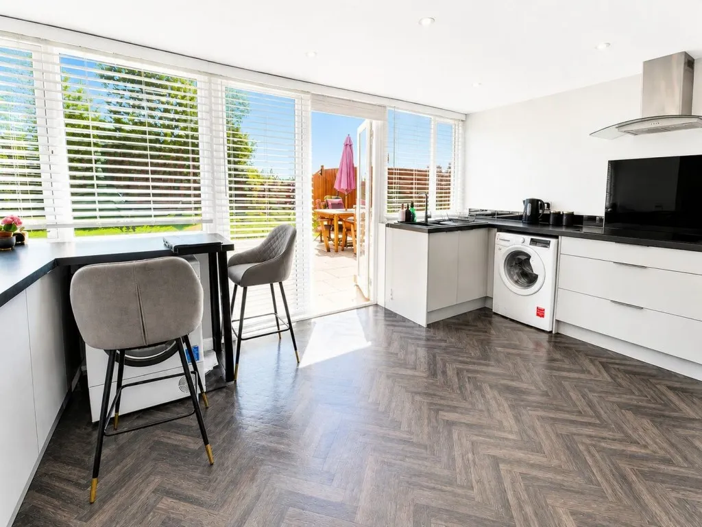 Bexhill Road, St Leonards on Sea, photo 10