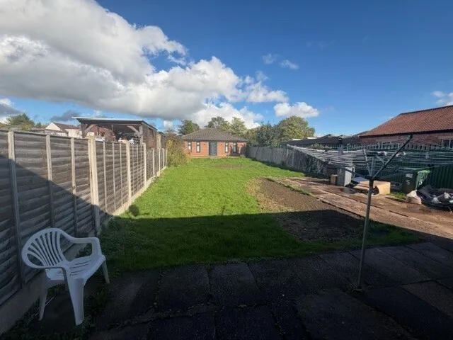 Birmingham Road, B43, photo 7