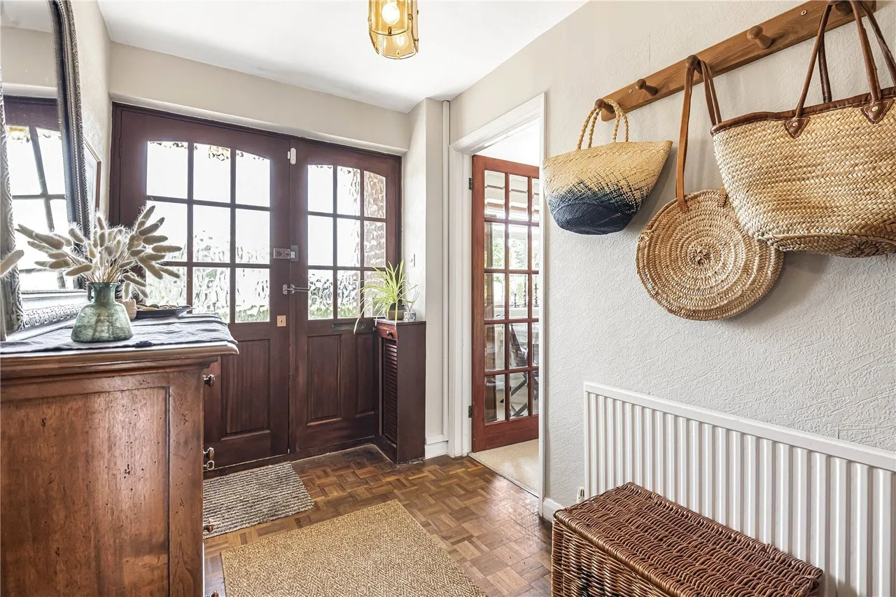 Makins Road, Henley-on-Thames, RG9, photo 13