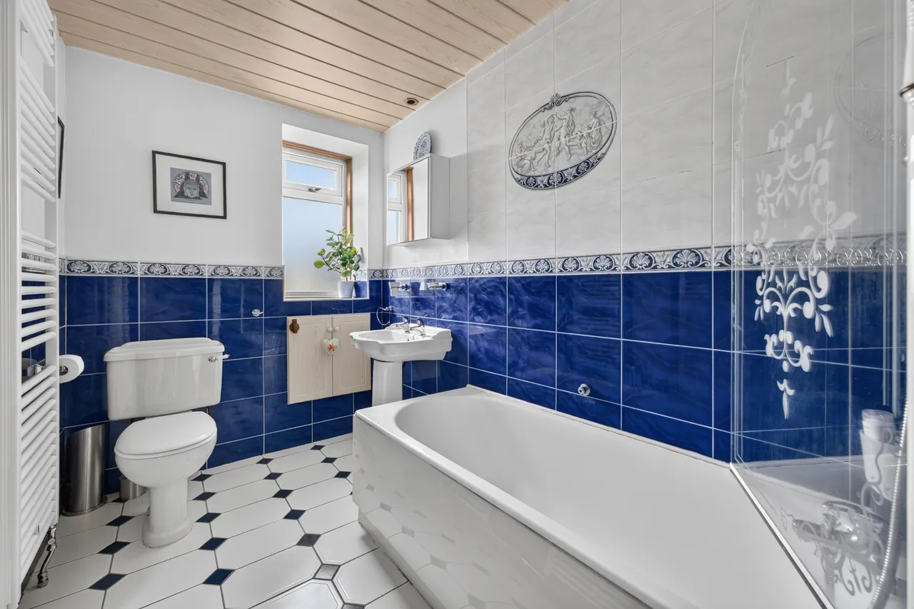 8 St Leonards Road, Ayr, KA7 2PT, photo 16