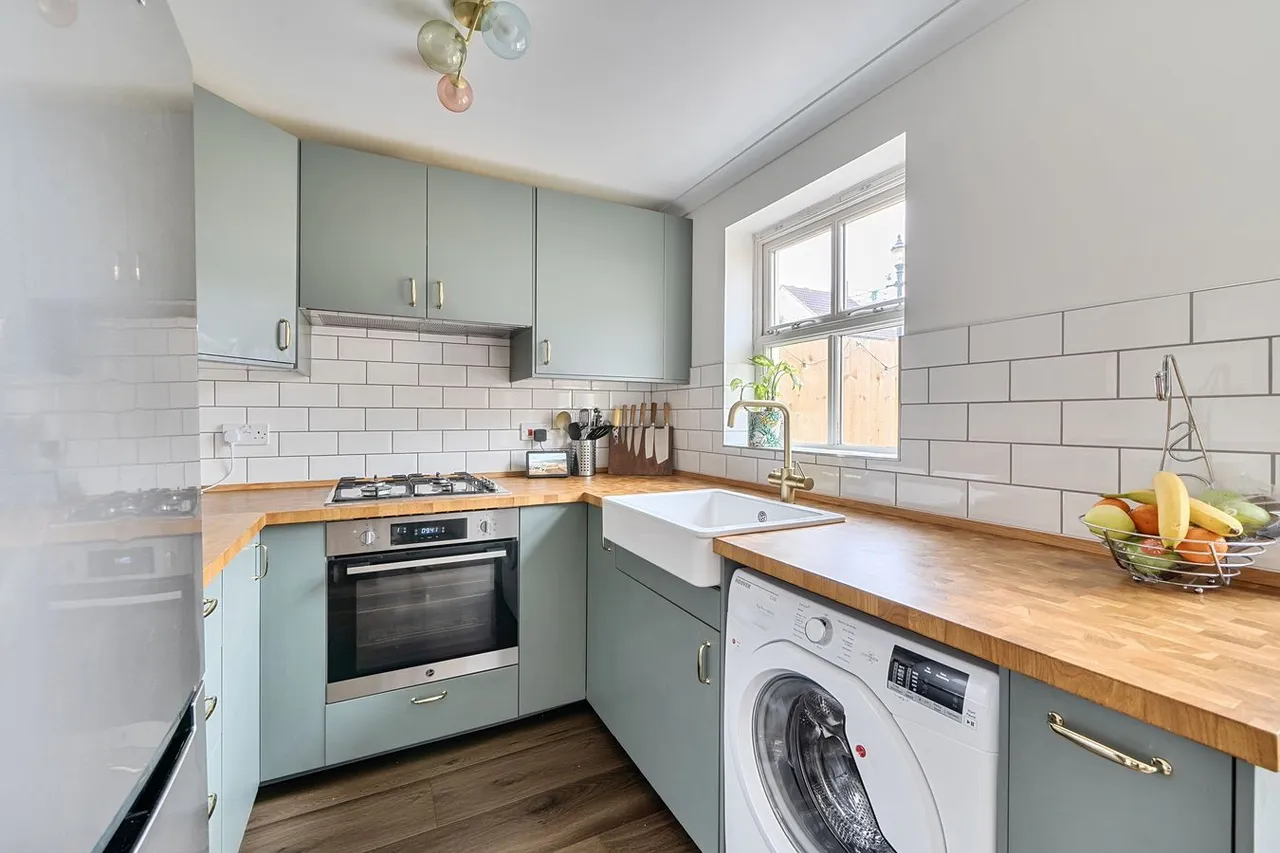 St Andrews Walk, Wells, BA5, photo 4