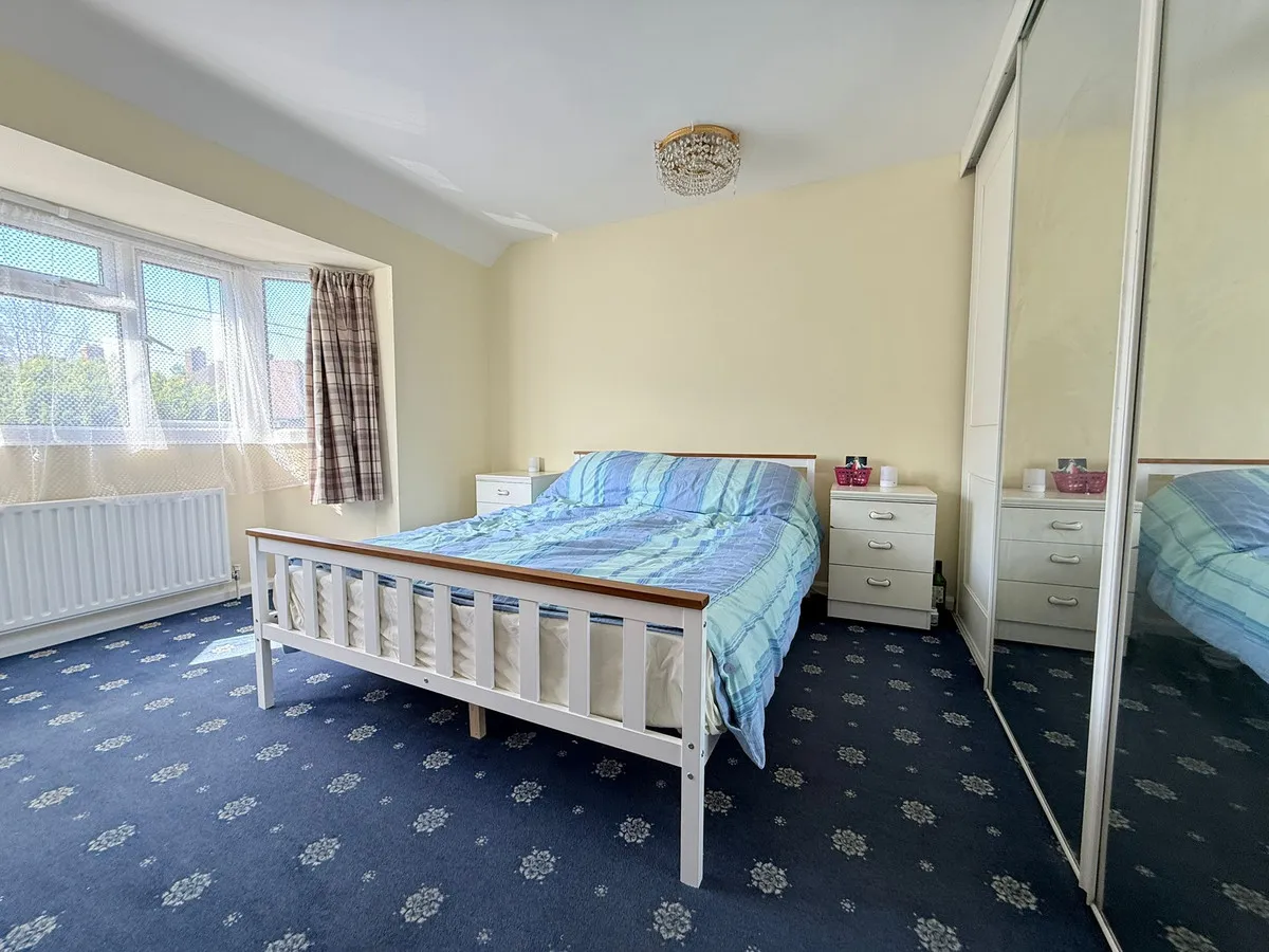 Bagshot, GU19, photo 8