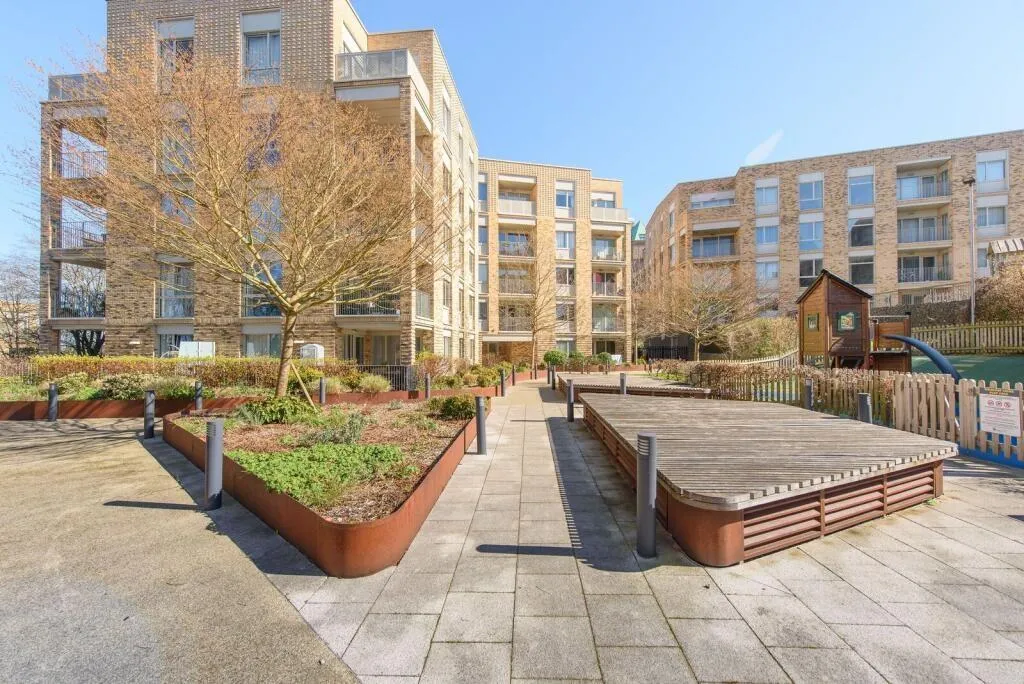 Medawar Drive, Mill Hill, NW7, London, photo 10