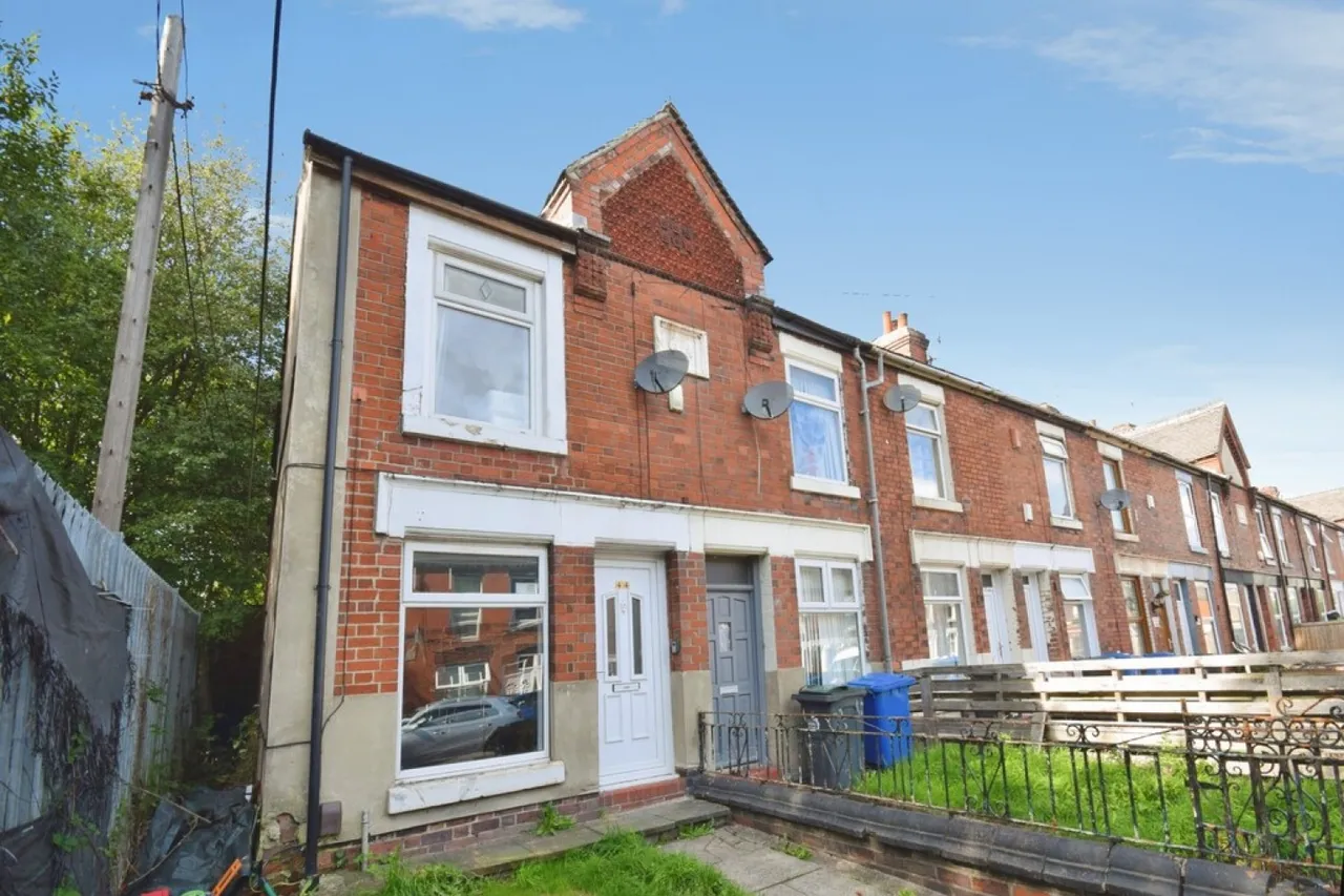 3 bed house to rent, Gibson Street, Tunstall, ST6