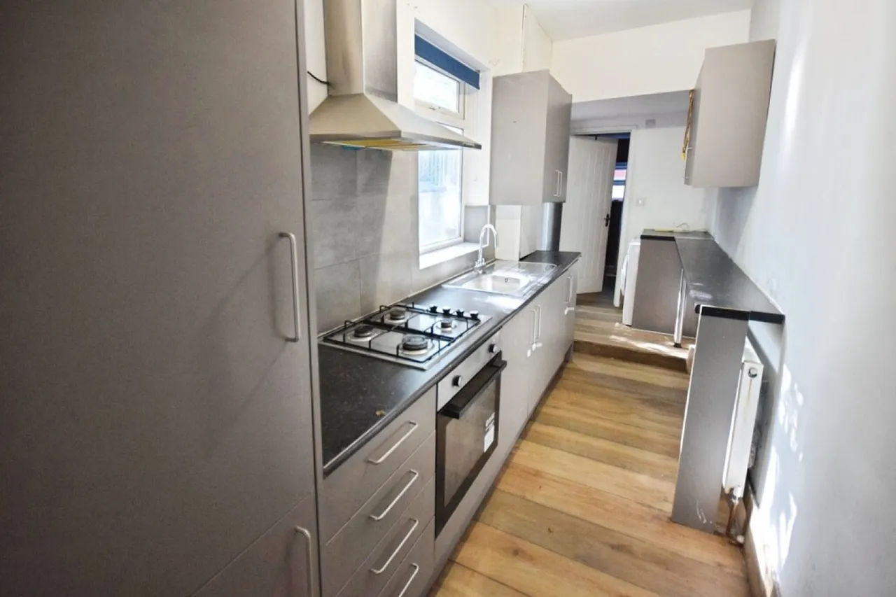 Gibson Street, Tunstall, ST6, photo 4