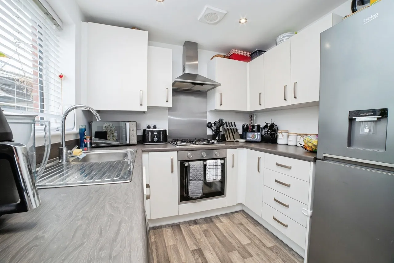 Rebecca Close, Sutton-in-Ashfield, Nottinghamshire, NG17, photo 6