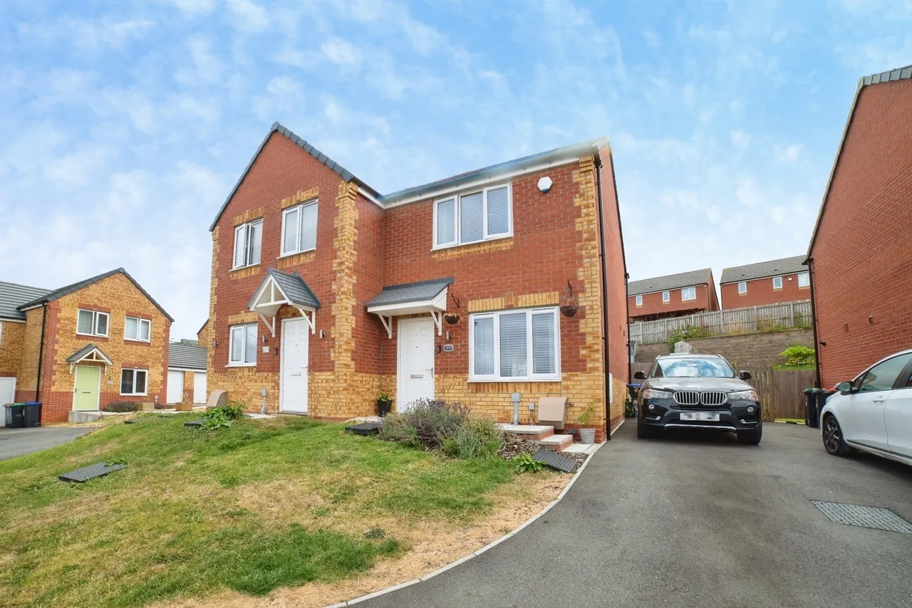 2 bed house for sale — Rebecca Close, Sutton-in-Ashfield, Nottinghamshire, NG17
