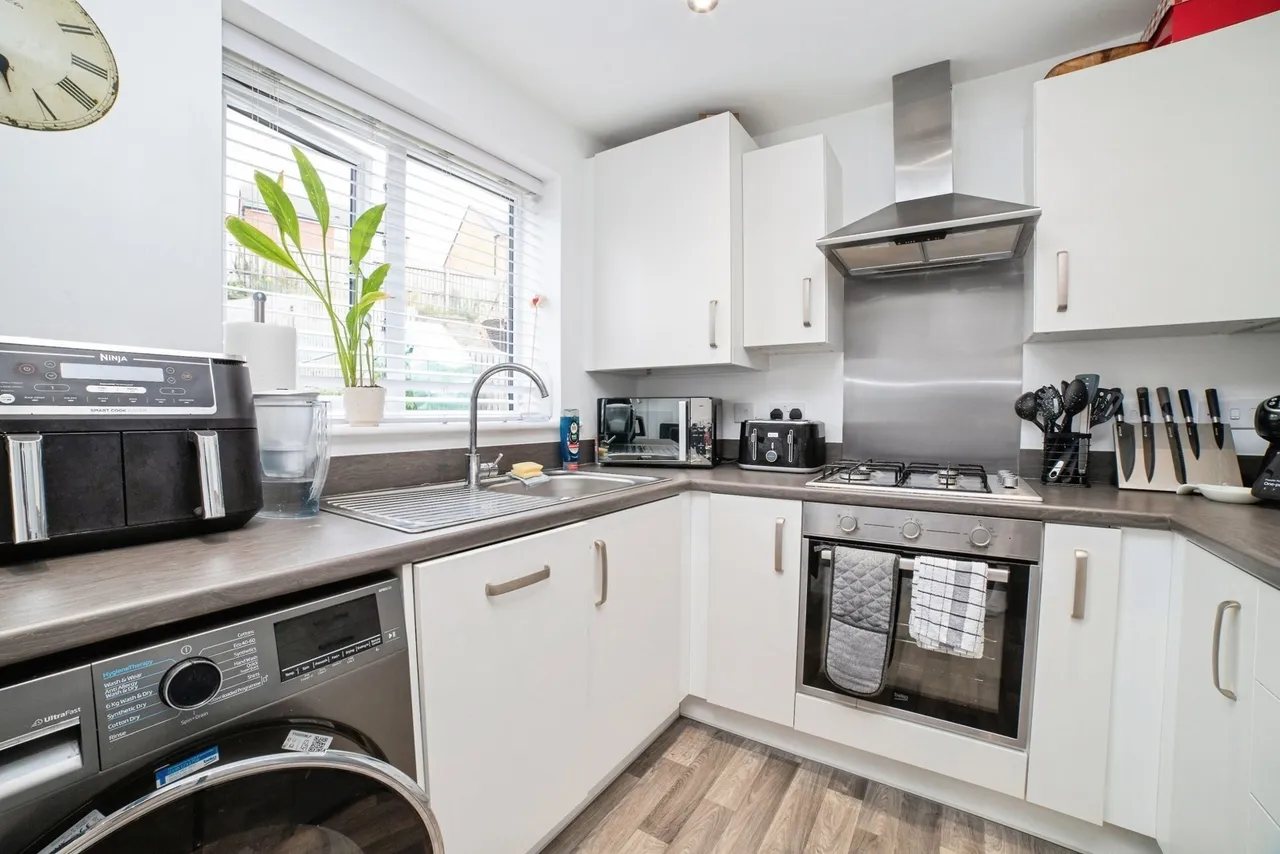 Rebecca Close, Sutton-in-Ashfield, Nottinghamshire, NG17, photo 7