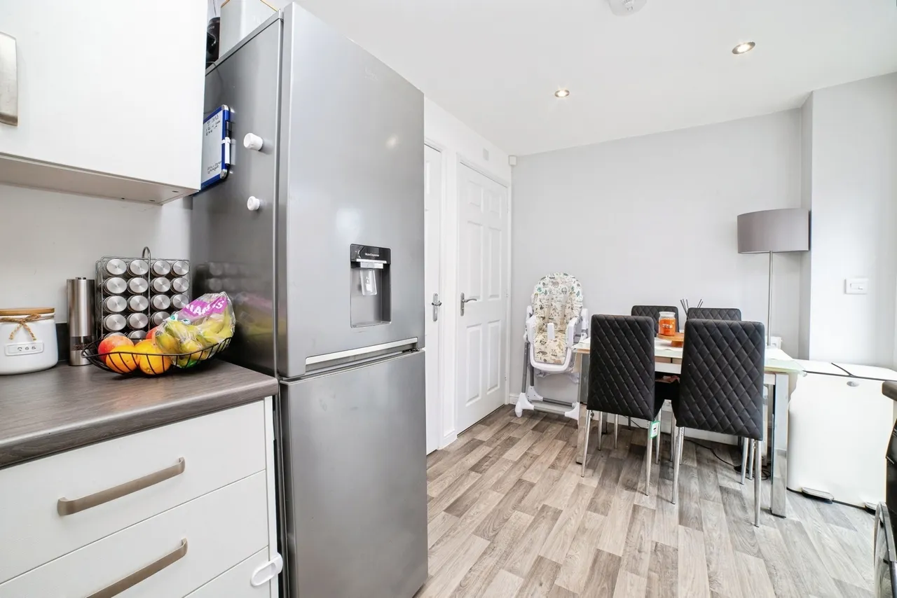 Rebecca Close, Sutton-in-Ashfield, Nottinghamshire, NG17, photo 8