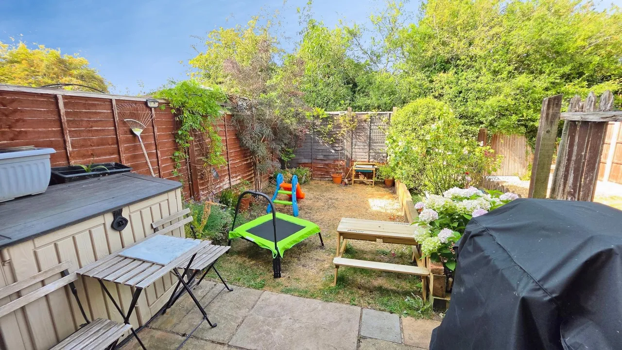 Hawks Way, Sleaford, NG34, photo 4