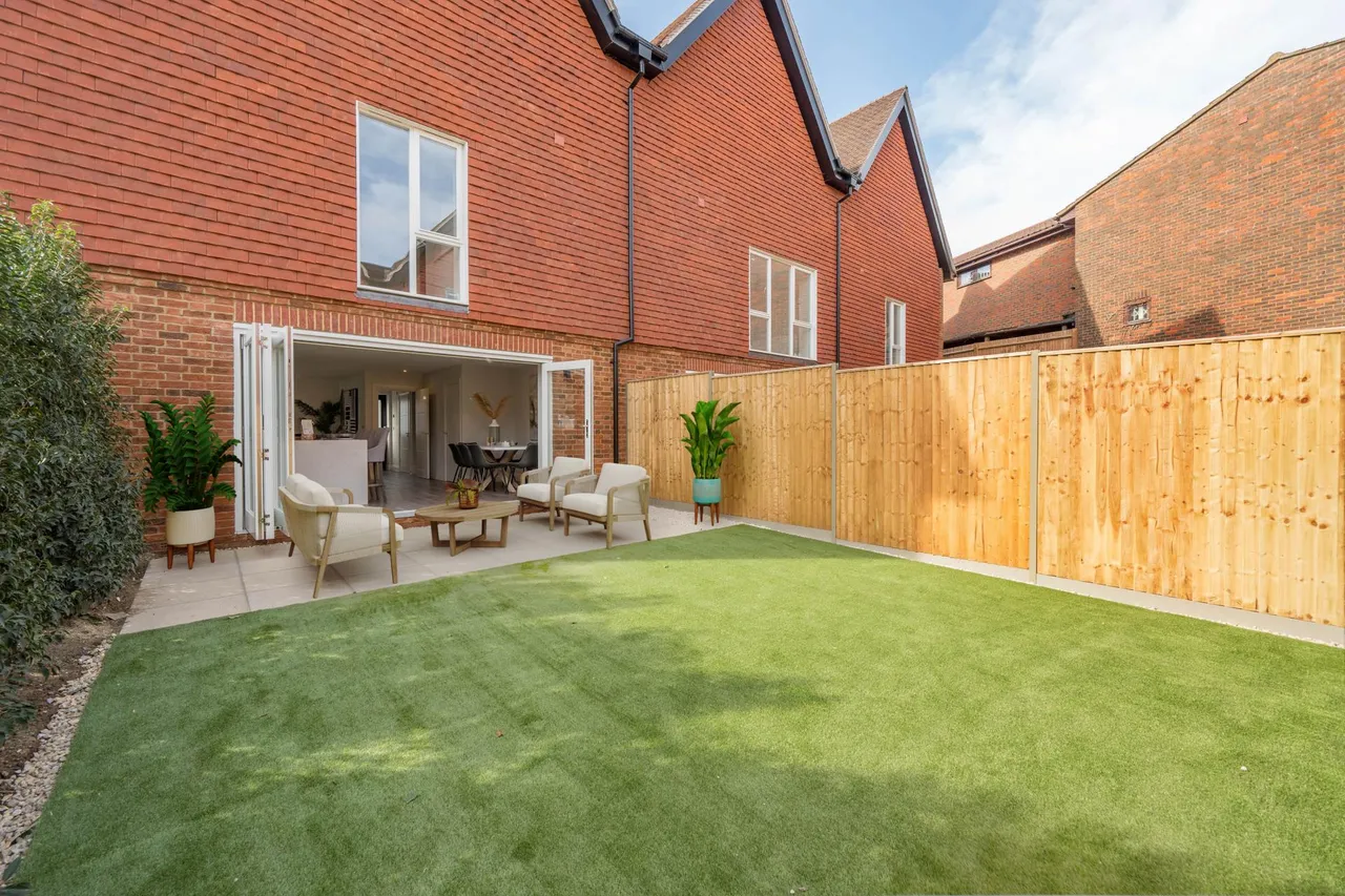 Kingswood Mews, Kingswood, KT20, photo 2