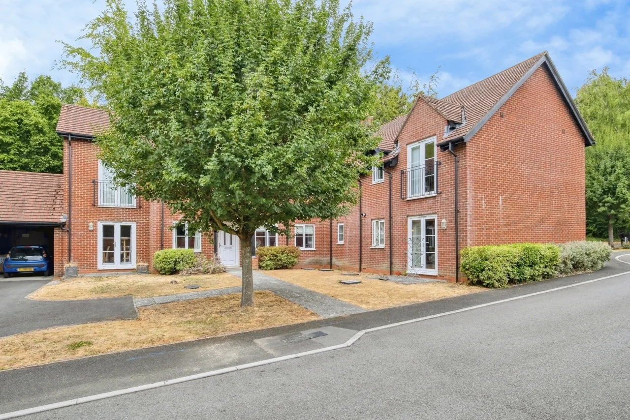 Highways Road, Compton, SO21, photo 13