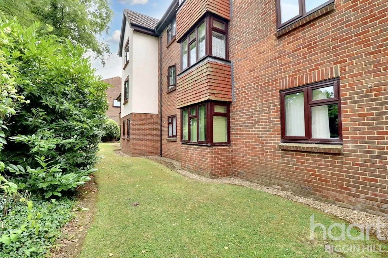 1 bed retirement property for sale, Main Road, Biggin Hill, TN16