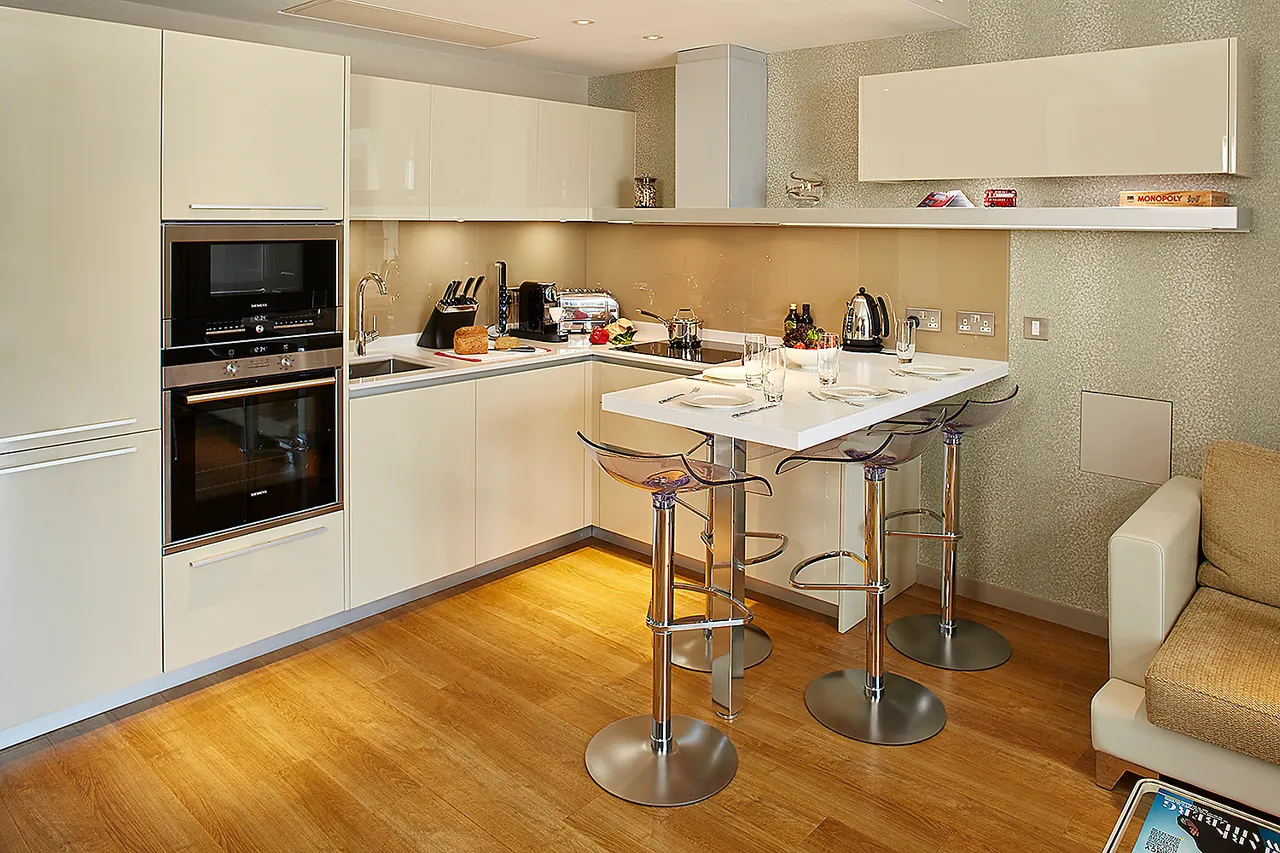 Lower Thames Street, Tower Hill, EC3R, photo 4