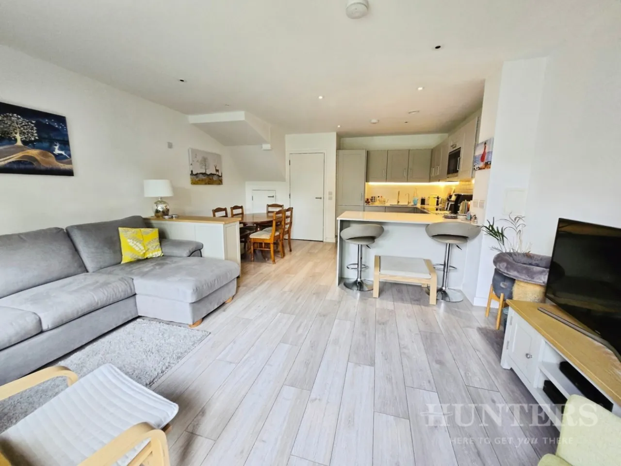 3 bed house for sale — Riverbank Way, Wallington