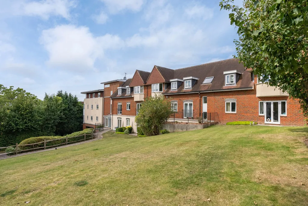 Horsham Road, Dorking, RH4, photo 5