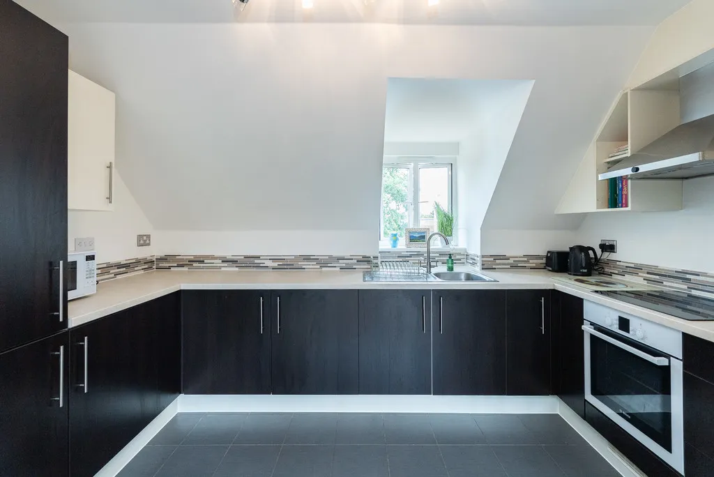 Horsham Road, Dorking, RH4, photo 3