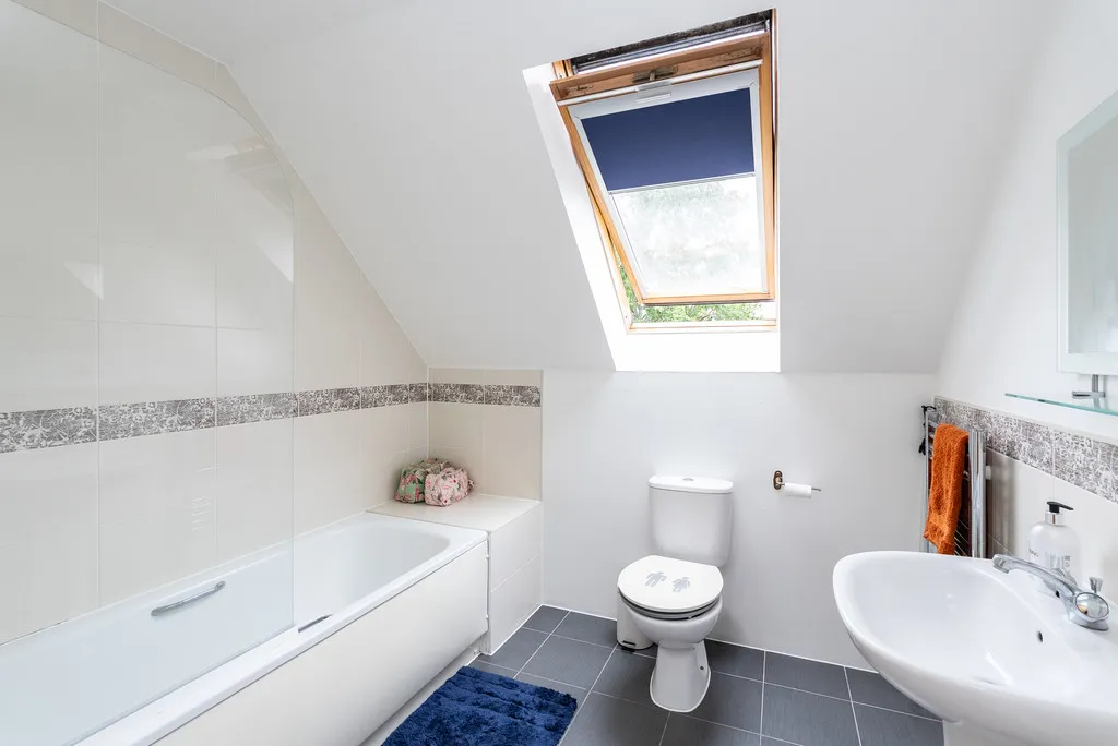 Horsham Road, Dorking, RH4, photo 6