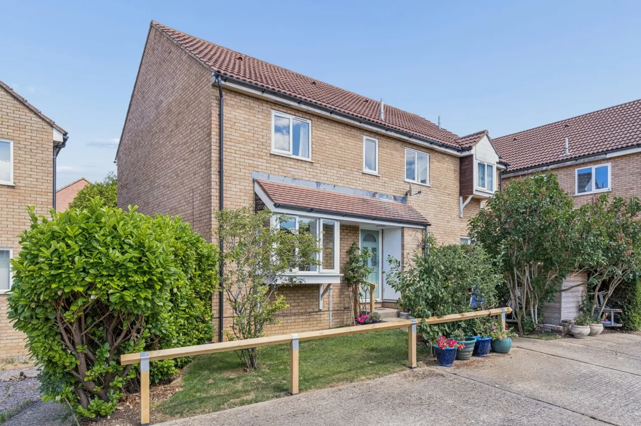 3 bed house for sale, Eaton Socon, St Neots, PE19