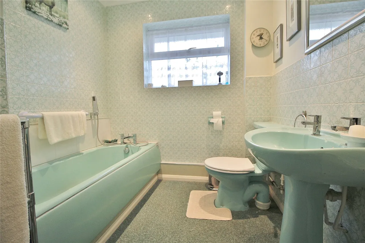 Woodside Close, Storrington, RH20, photo 8