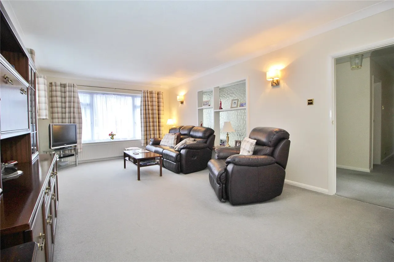 Woodside Close, Storrington, RH20, photo 3