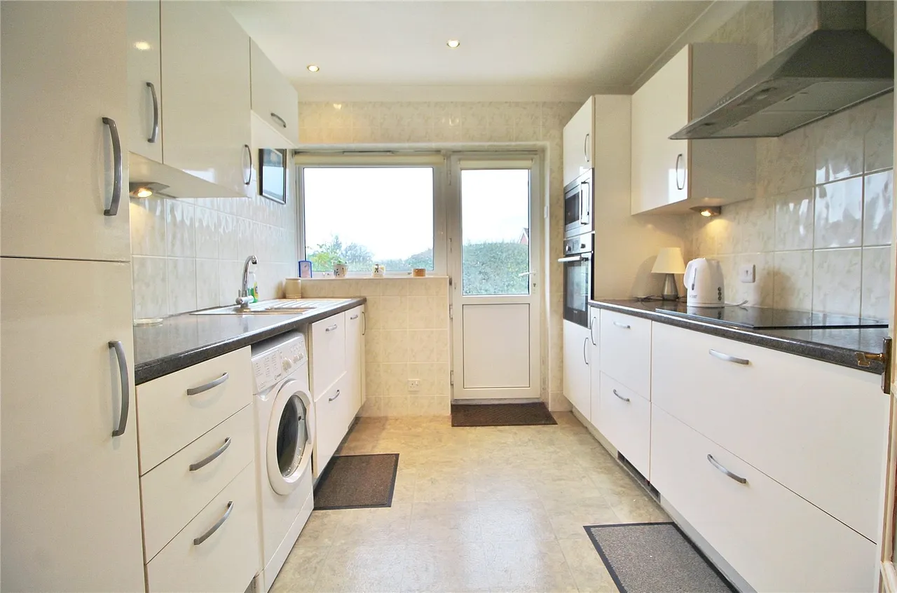 Woodside Close, Storrington, RH20, photo 2