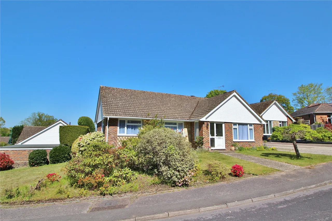 Woodside Close, Storrington, RH20, photo 14