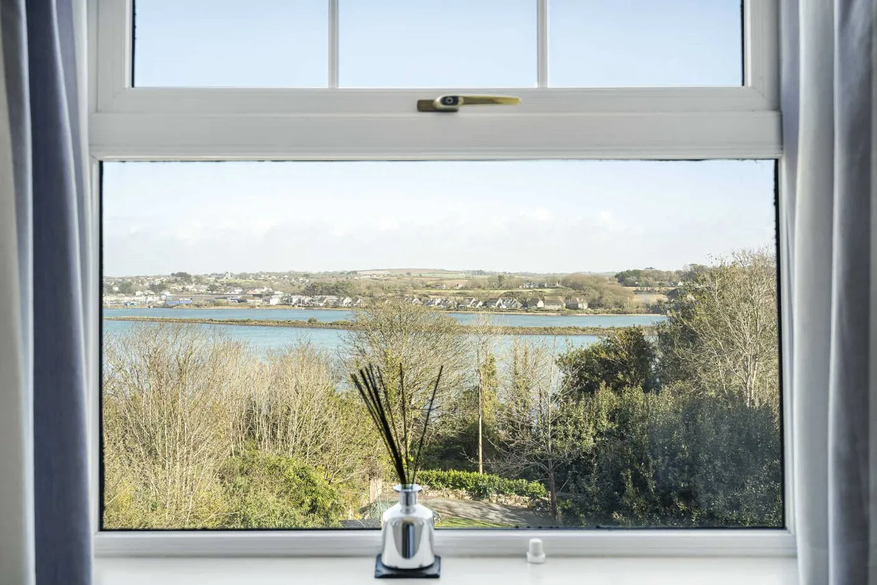 Riverside, Lelant, St. Ives, Cornwall, TR26 3DP, photo 2
