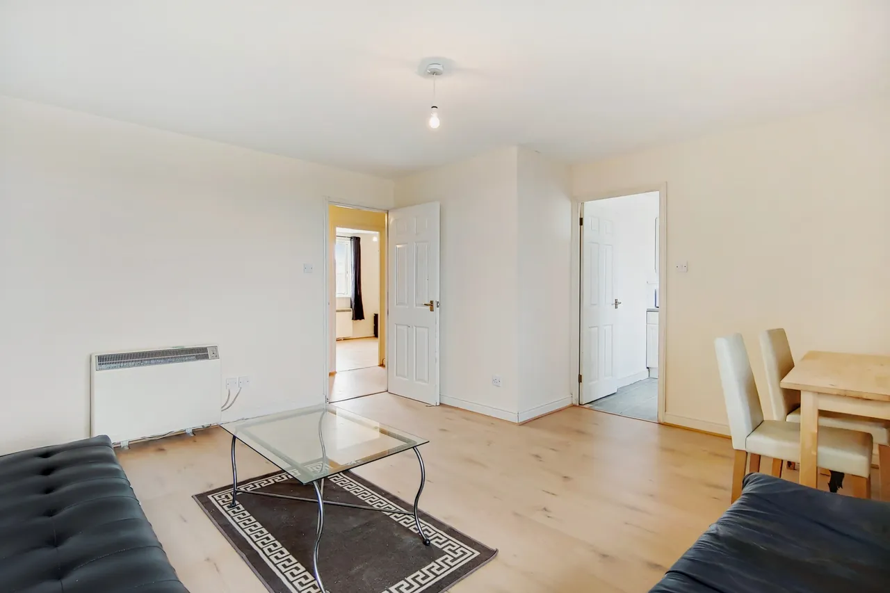 Woolwich Manor Way, London, E16 2RS, photo 3
