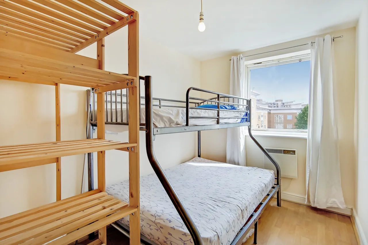 Woolwich Manor Way, London, E16 2RS, photo 9