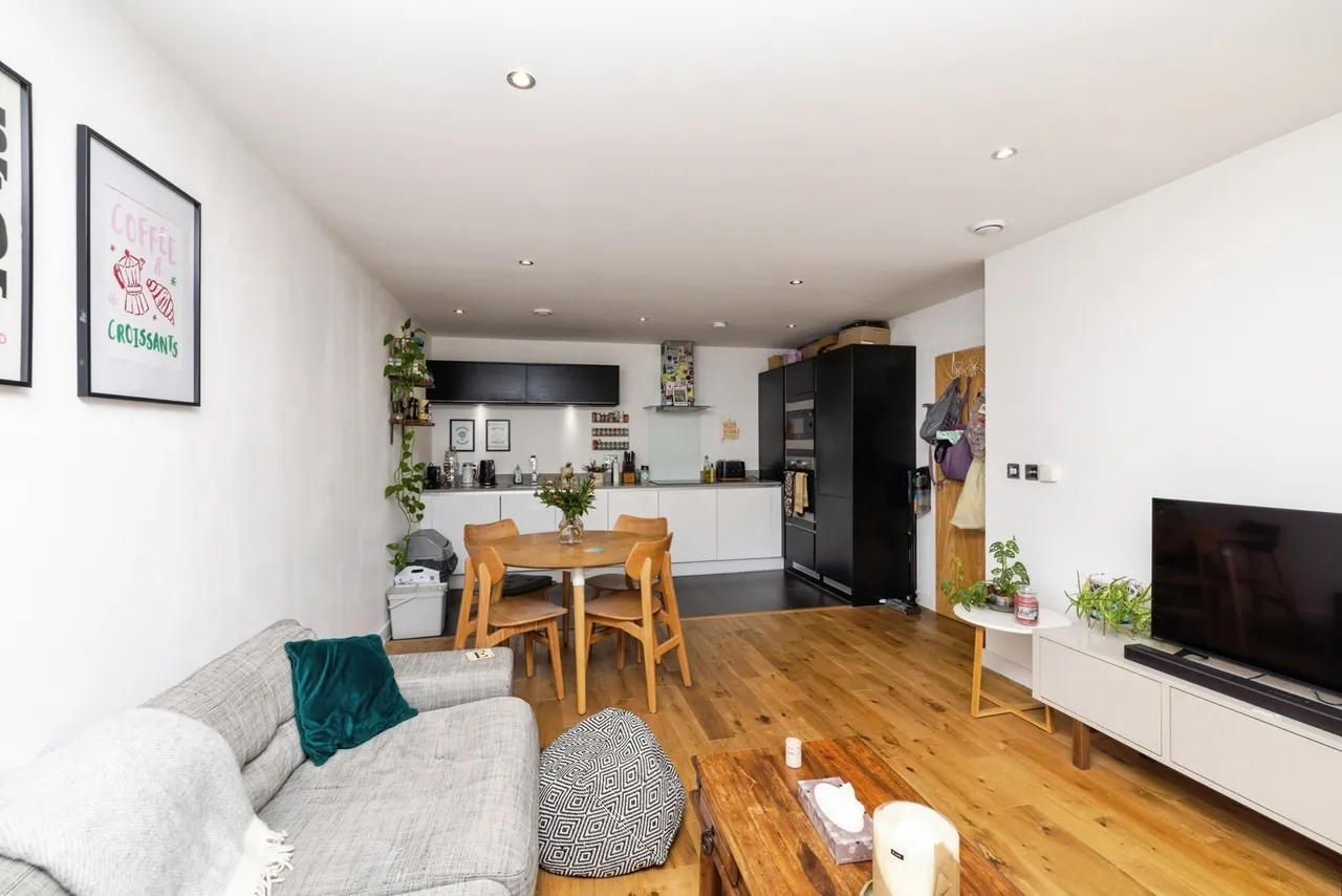 Eltringham Street, London, SW18, photo 14