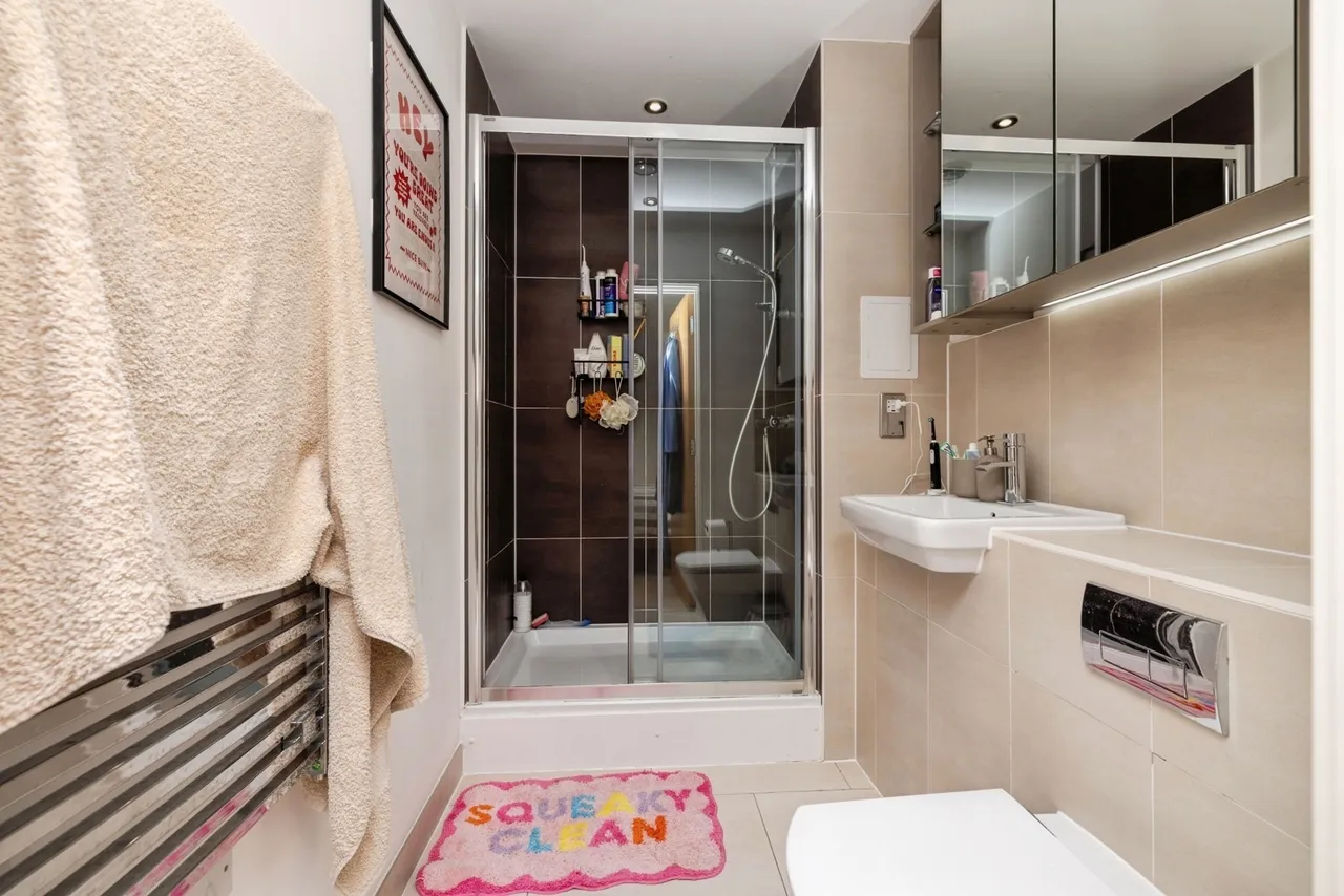 Eltringham Street, London, SW18, photo 12