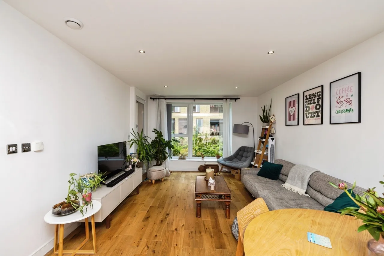 Eltringham Street, London, SW18, photo 15