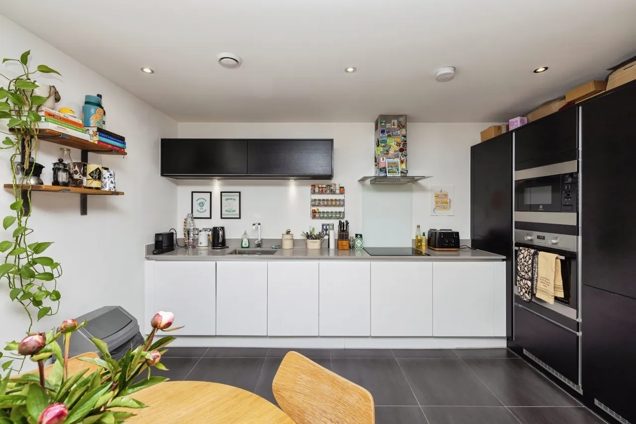 Eltringham Street, London, SW18, photo 13