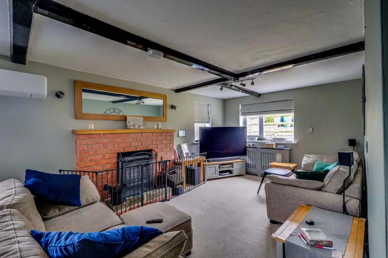 Churchdown Village, Gloucester, GL3, photo 4