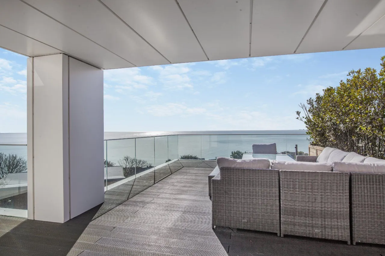 Martello House, Encombe, Sandgate, Kent, CT20 3TT, photo 2