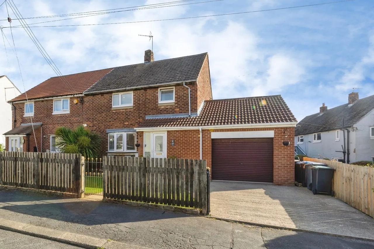 3 bed house for sale — Tate Avenue, Kelloe, Durham, DH6