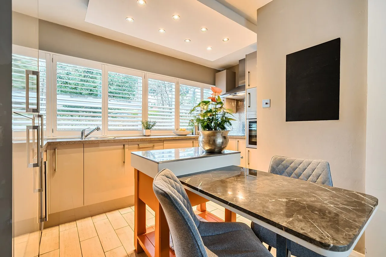 The Priory, London, SE3, photo 12