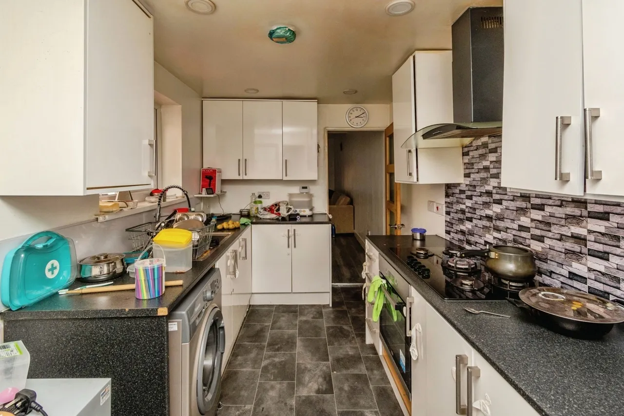 St. Annes Road, Willenhall, WV13, photo 4