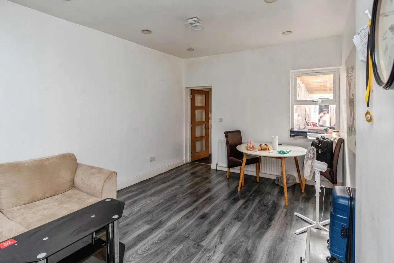 St. Annes Road, Willenhall, WV13, photo 8
