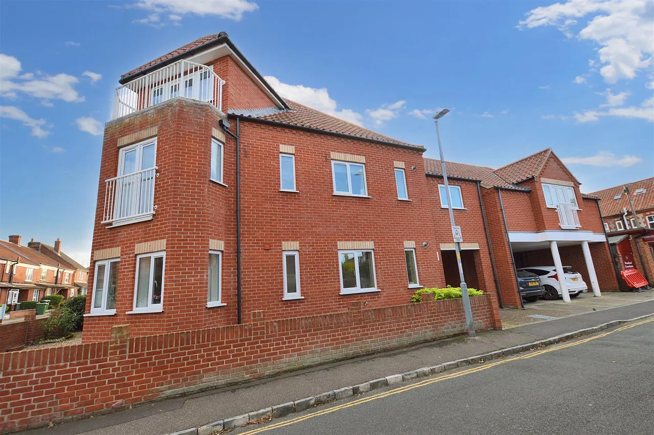 Melbourne Road, Sheringham, NR26, photo 13