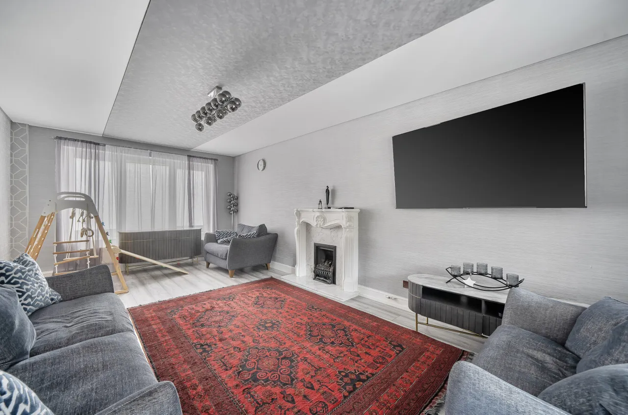 Old Bisley Road, Frimley, Surrey, GU16 9RE, photo 9