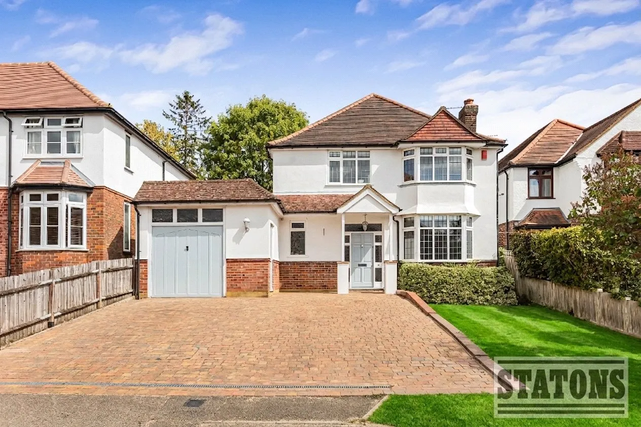 4 bed house for sale — Mountway, Potters Bar, Hertfordshire, EN6 1ER