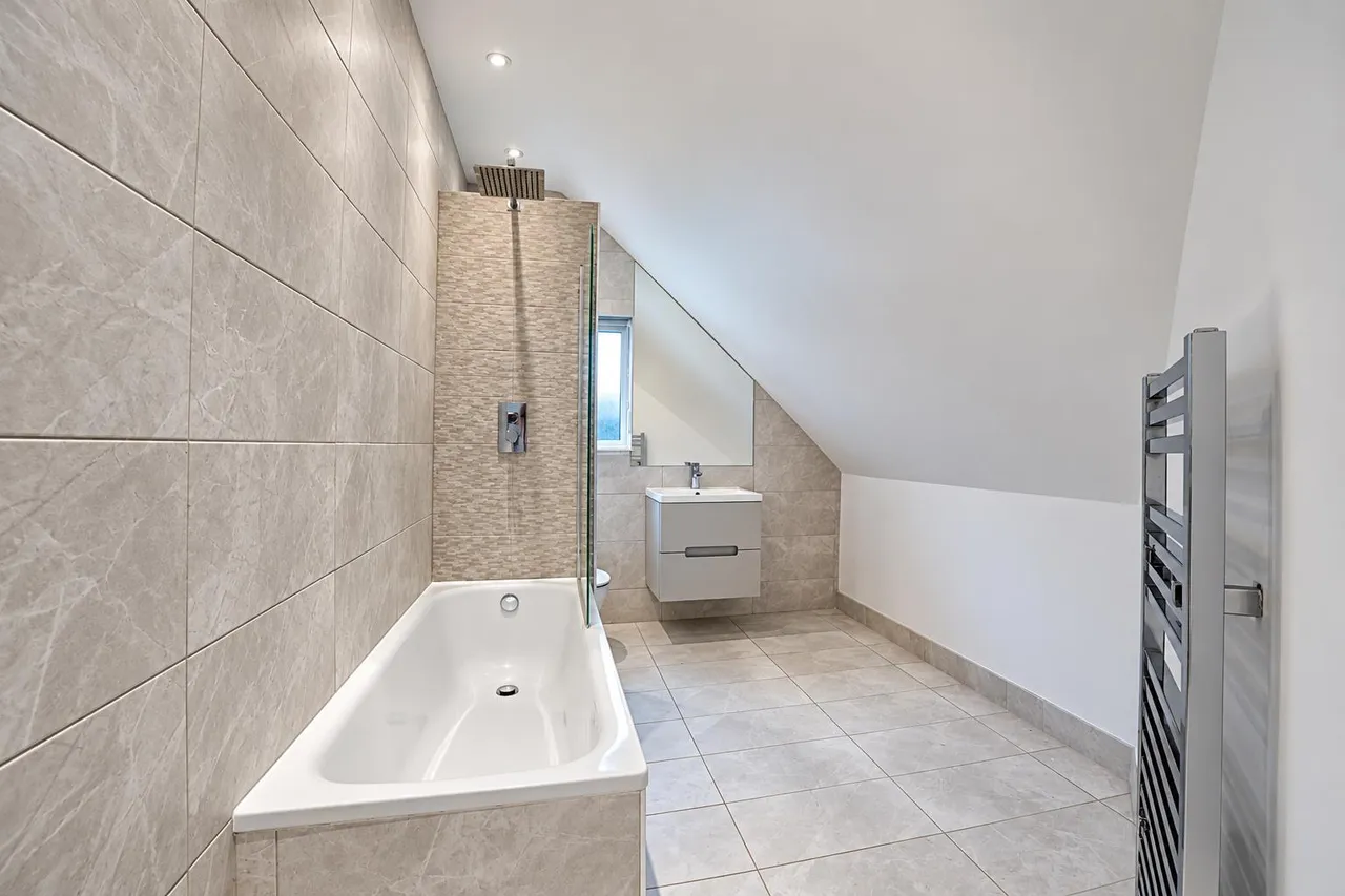 Boscobel Road, St Leonards-On-Sea, photo 9